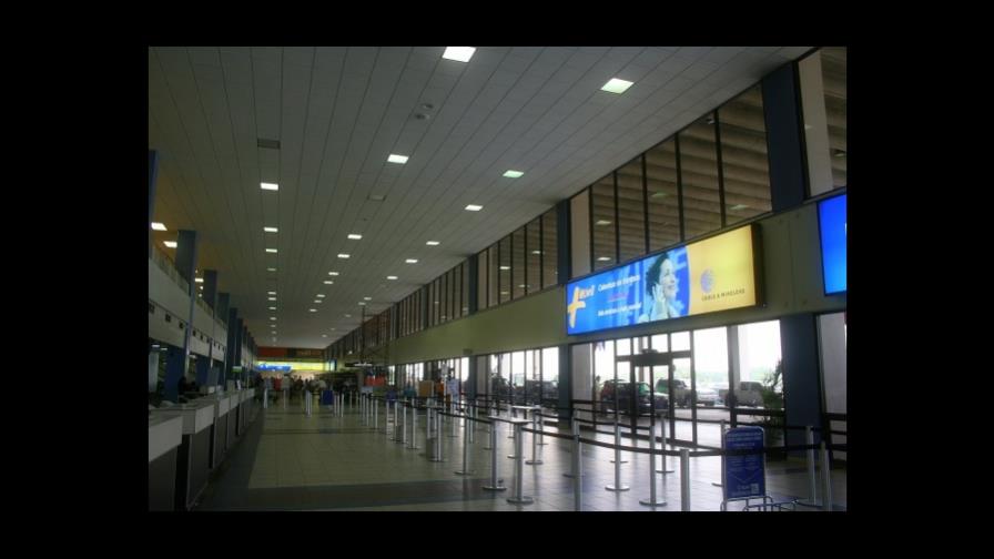 El número de personas que viajaron en avión creció un 8% en el mes de marzo El número de personas que viajaron en avión creció un 8% en el mes de marzo