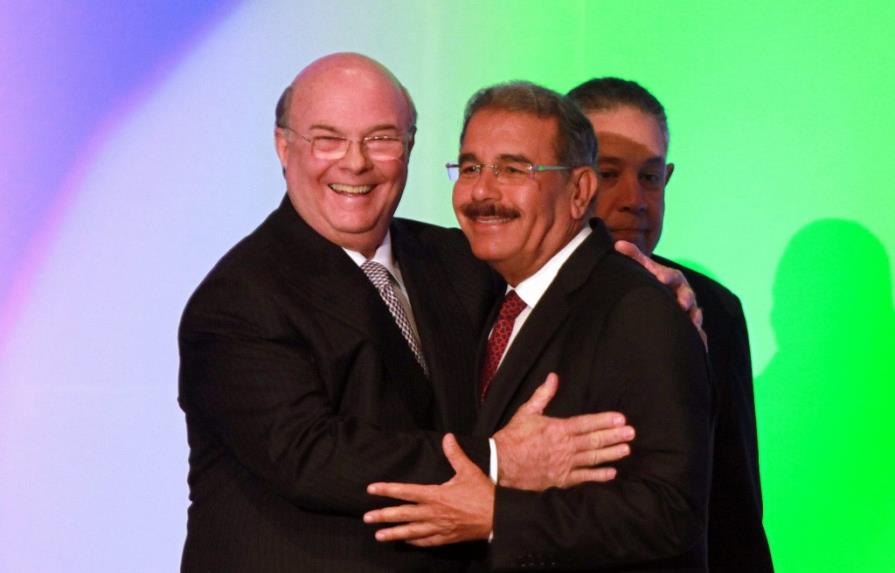 Encuesta Hamilton: Danilo Medina 52% e Hipólito Mejía 43%