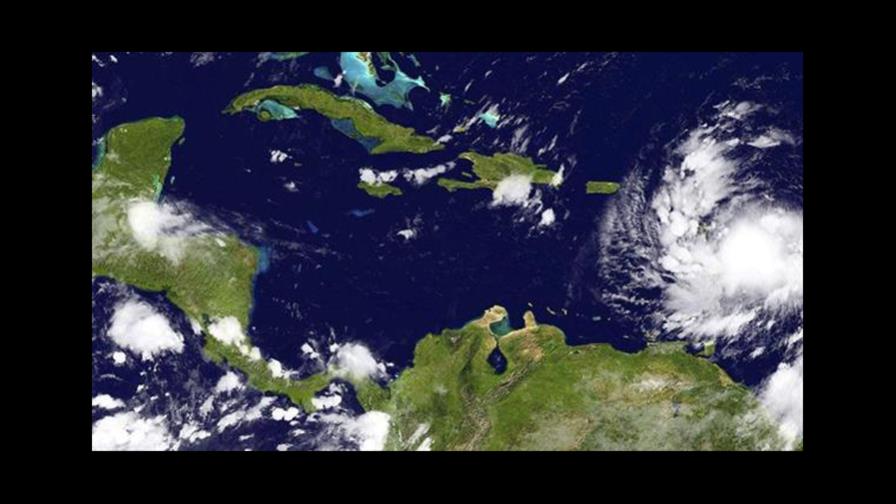 Las bandas externas de lluvia del huracán Rafael azotan a las Bermudas