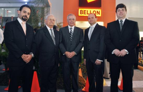 Inauguran Centro Ferretero Bellón, en Pontezuela, Santiago