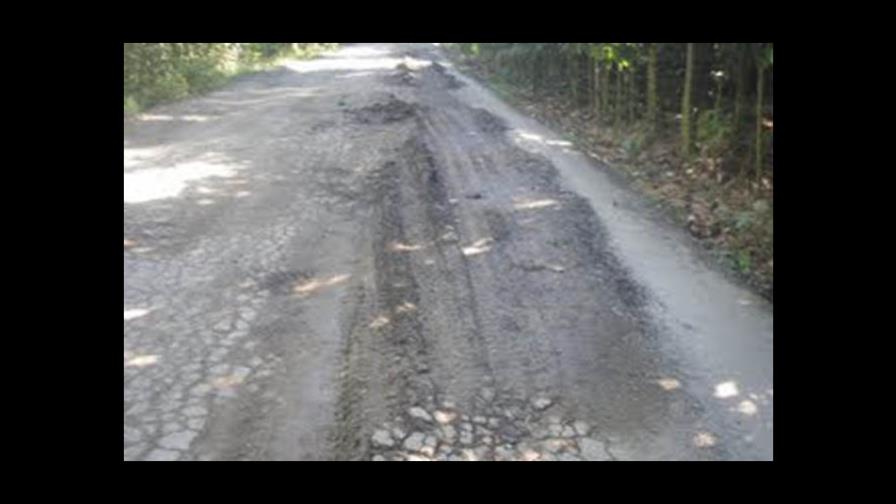Dan plazo para reconstrucción carretera Fantino - Maimón