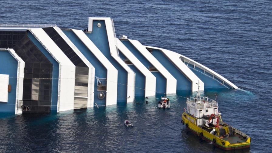 Localizan otros cinco cadáveres por naufragio de crucero