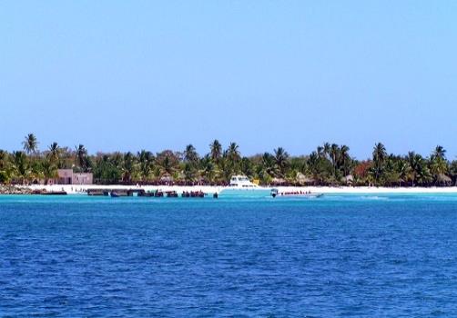 EE.UU. construirá muelle y estación naval en isla Saona