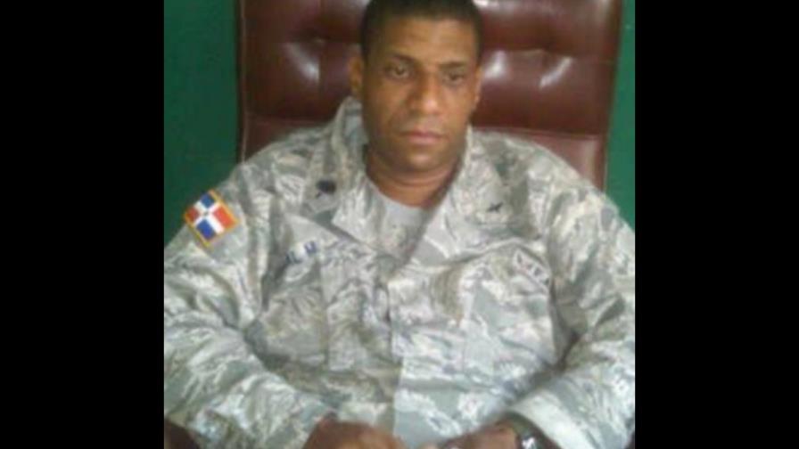 Narcos involucran a oficiales en droga