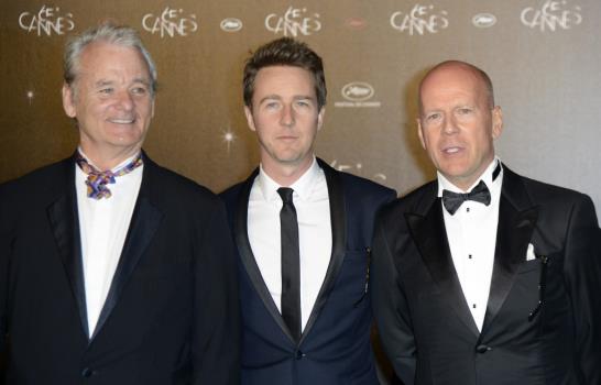 Glamur, lujo y estrellas en la primera alfombra roja de Cannes