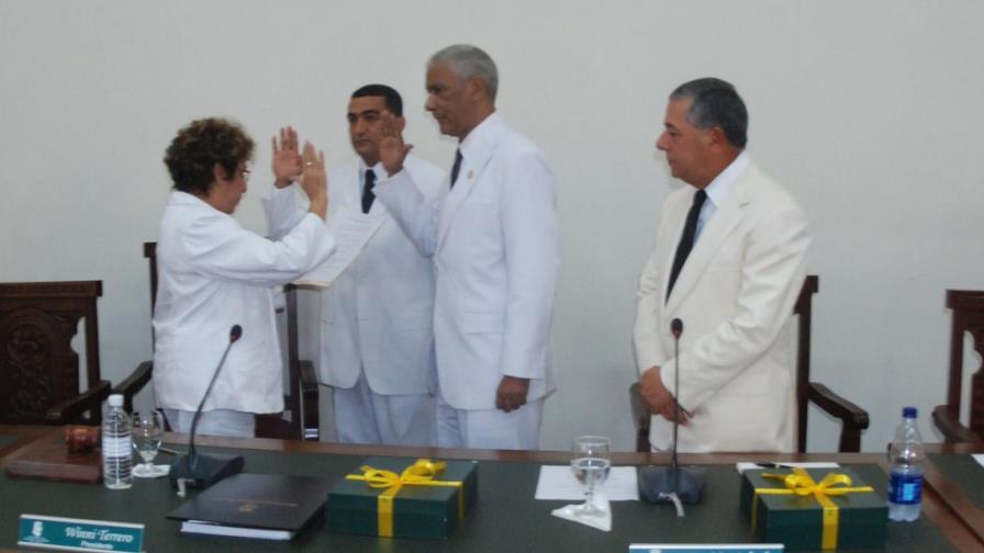 Distrito Nacional y Santo Domingo Norte eligen bufetes directivos