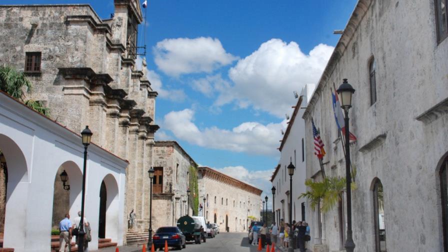 Se discute sobre una Ventanilla Única para la Zona Colonial