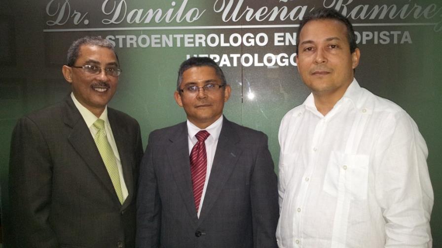 Danilo Ureña remoza consultorios