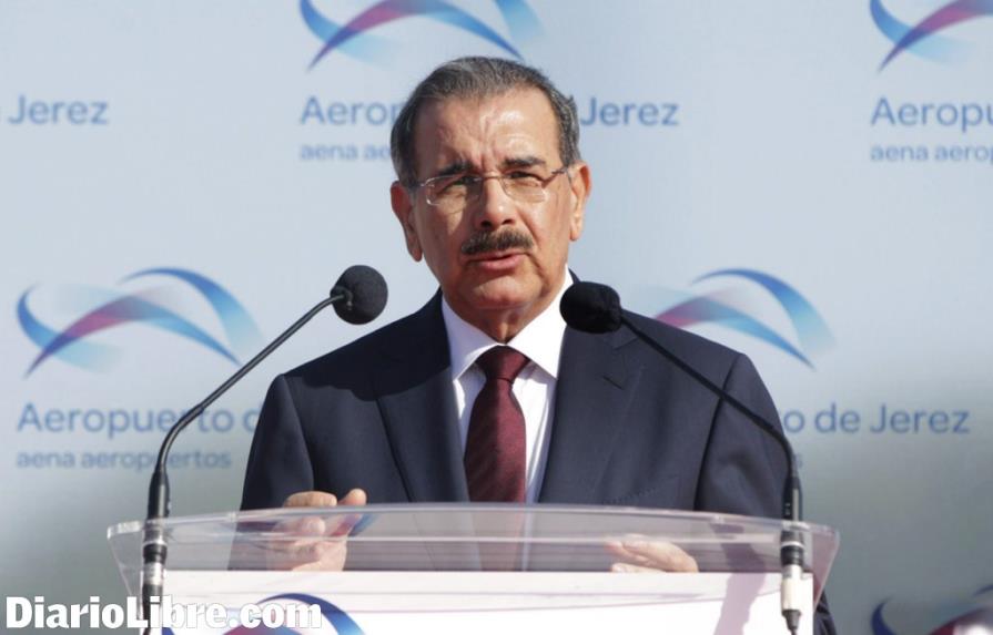 Danilo Medina habla hoy en la Cumbre; se reúne con empresarios y J.M. Aznar