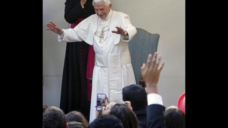 El papa pide evitar que por la crisis el derecho a salud sea para unos pocos