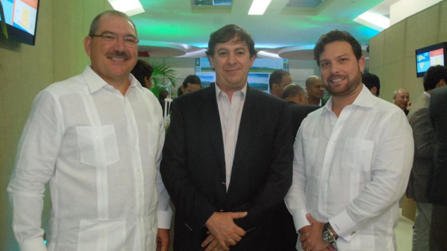 Presentan libro sobre el Parque Eólico Los Cocos