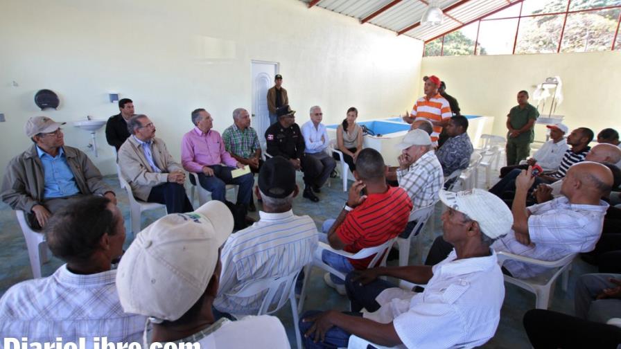 Danilo autoriza RD$10 millones a productores de La Vega Danilo autoriza RD$10 millones a productores de La Vega