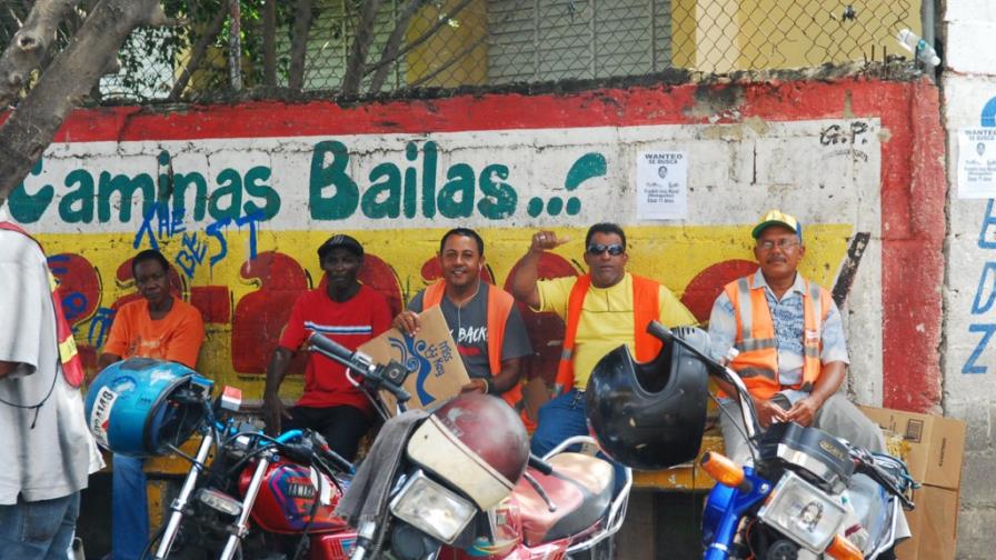 Motoconcho le pasa por encima a su normativa