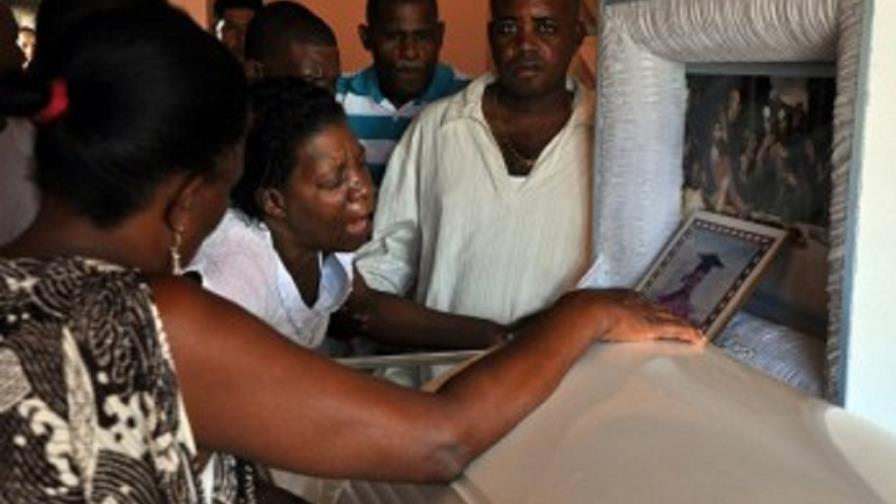 Ballplayer and another young man killed in Villa Gonzalez Ballplayer and another young man killed in Villa Gonzalez