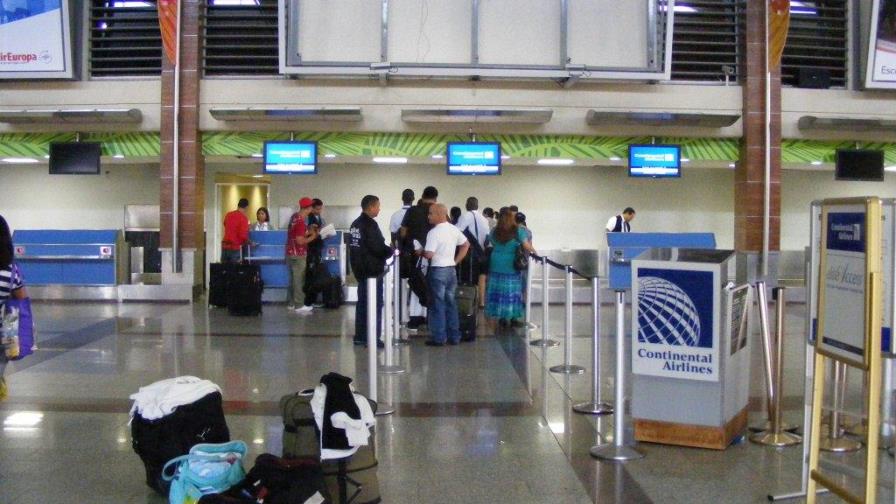 Primera Dama sale este viernes del país por graduación de su hijo