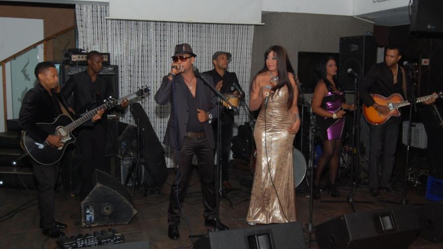 Dúo Ángel Dorado y W-Key, en bachata