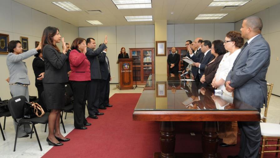 El Consejo del Poder Judicial asciende a siete jueces del país