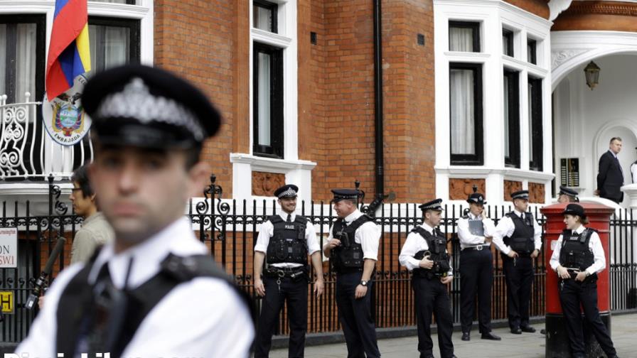 La OEA se reunirá para tratar el asilo de Assange