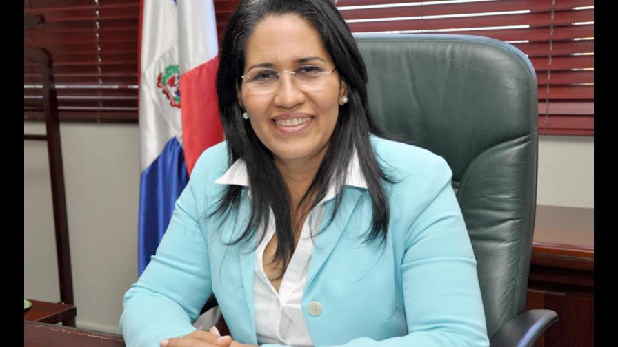 Maritza Hernández asume como ministra de Trabajo
