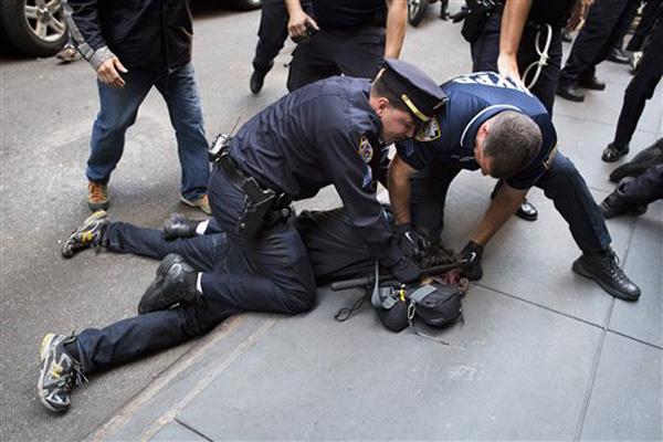 Más de 100 arrestos en Ocupemos Wall Street