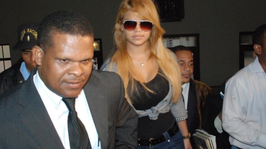 Jueza anula orden de arresto contra bailarina