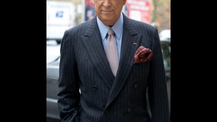 Oscar de la Renta defiende su profesión de modisto