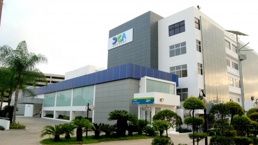 Aduanas advierte sobre cobros por declaración tardía