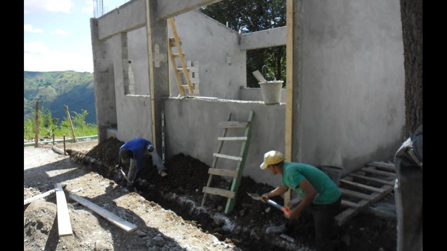 Educación construye tres escuelas con dormitorios para docentes Educación construye tres escuelas con dormitorios para docentes