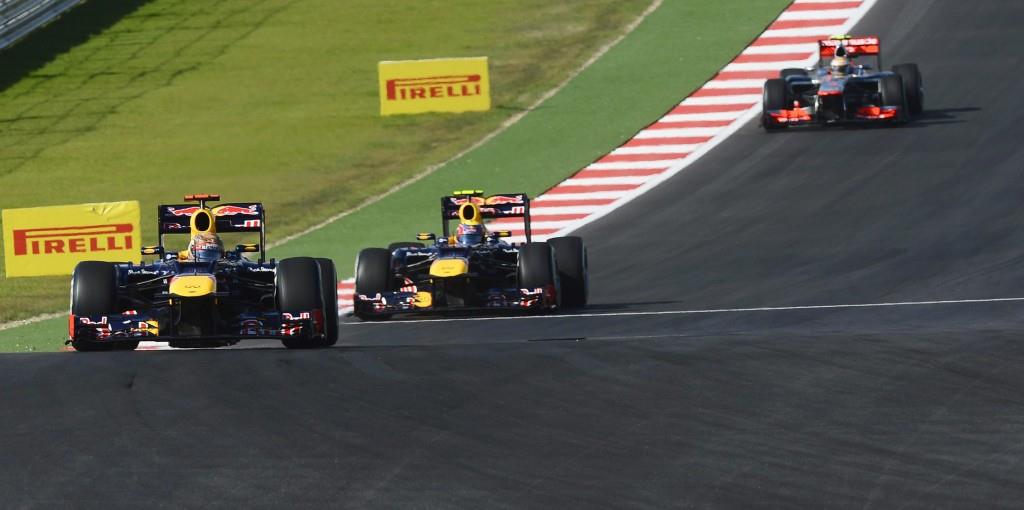 Hamilton gana por delante de Vettel y Alonso
