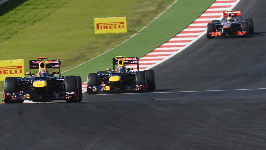 Hamilton gana por delante de Vettel y Alonso
