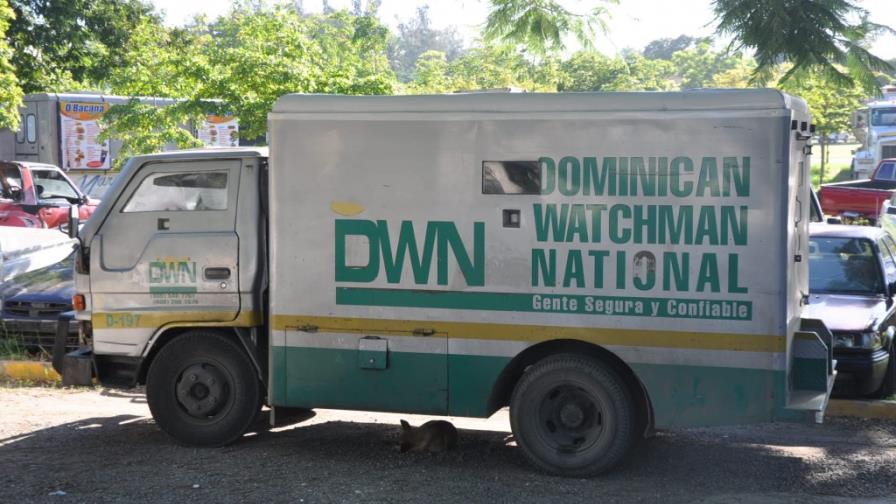 Roban camión con más de 16 millones de pesos