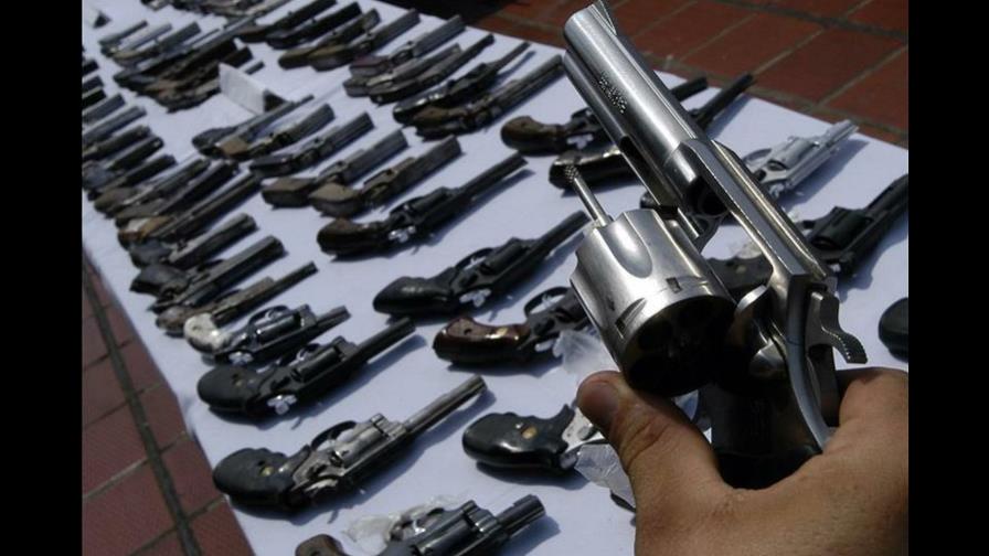 En Nueva York volverán a dar 100 dólares por armas entregadas En Nueva York volverán a dar 100 dólares por armas entregadas