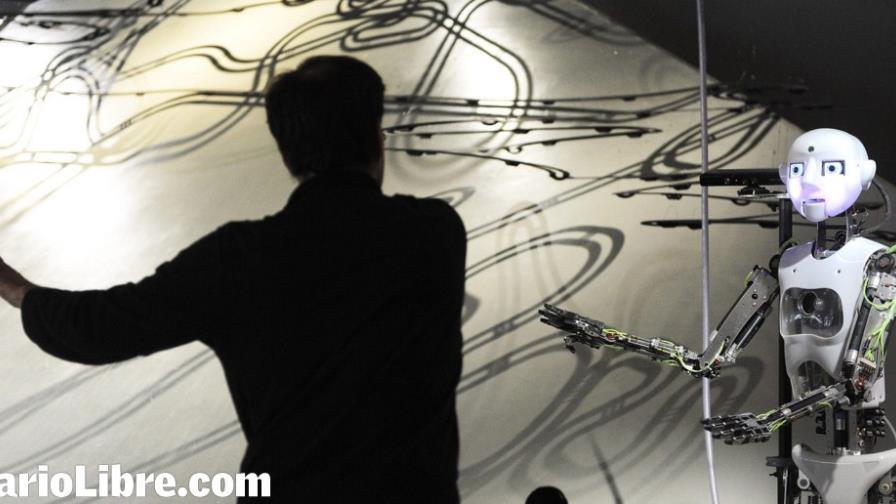 Un robot que imita movimientos