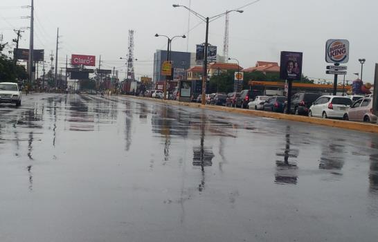 Cierre de calles cercanas a la Junta ocasiona gran tapón en la zona