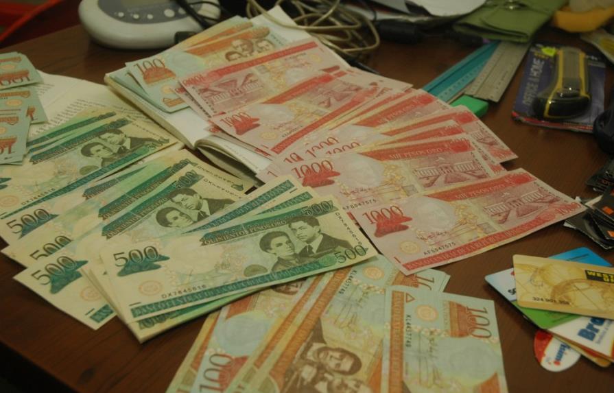 Circula dinero falso en pueblos del Cibao