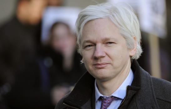 Julian Assange, de WikiLeaks, pide asilo político en embajada de Ecuador en Londres