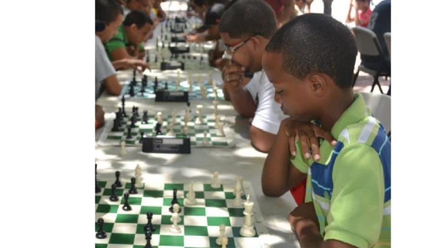 Un niño de 14 años derrotó al Maestro Ramón Mateo