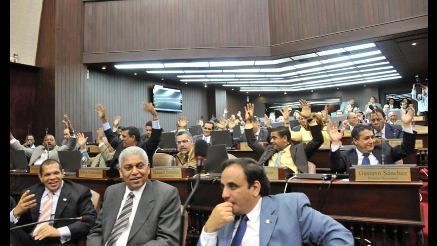 Diputados aprueban en dos lecturas endurecer penas a los menores Diputados aprueban en dos lecturas endurecer penas a los menores