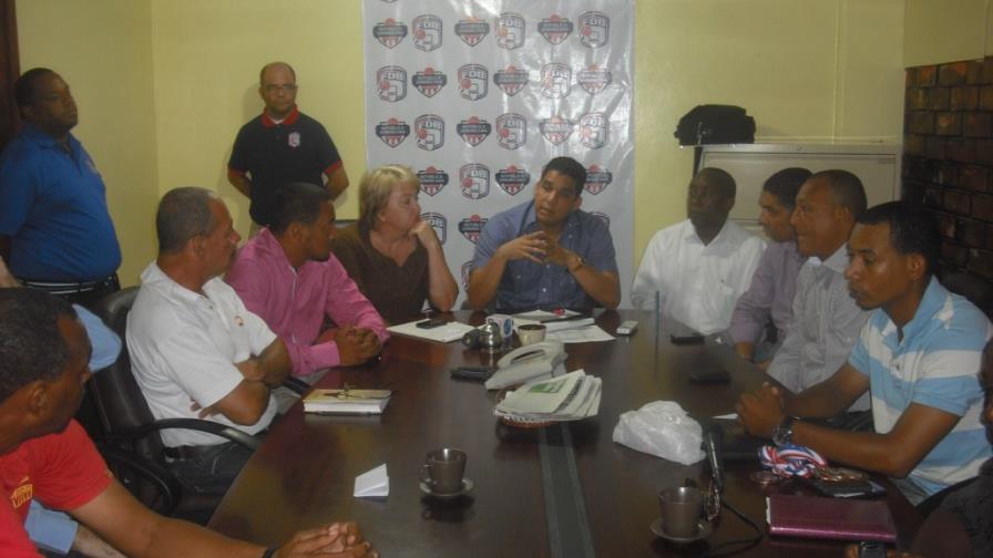 La Fedombal busca rescate del básquet universitario