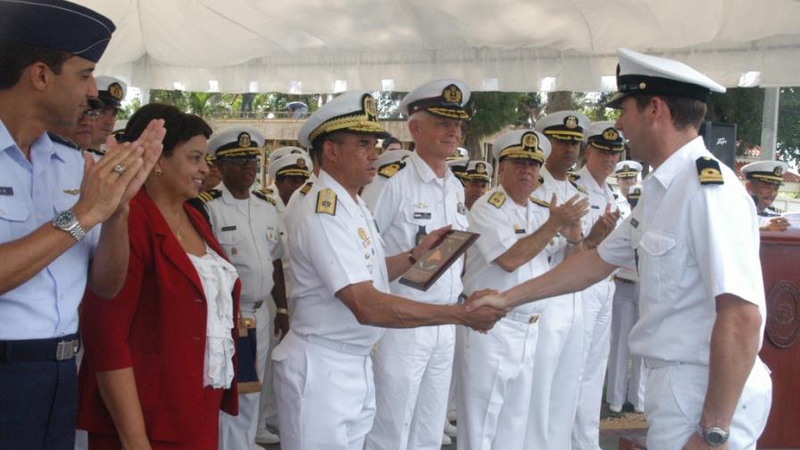 Marina de Guerra concluye entrenamiento con Fuerzas Armadas Holandesa