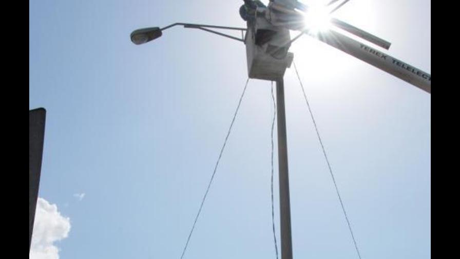 Sistema eléctrico opera con déficit de 589 MW