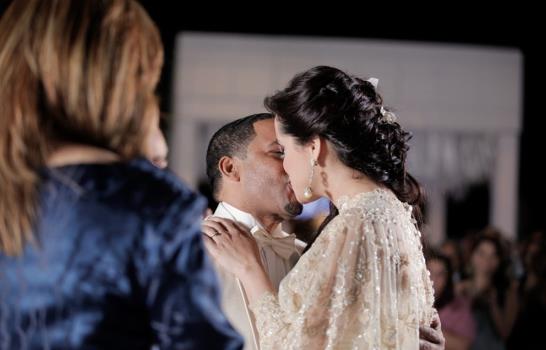 Se casa Héctor Acosta El Torito