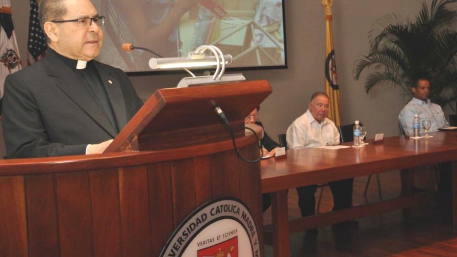 PUCMM conmemora su 50 aniversario