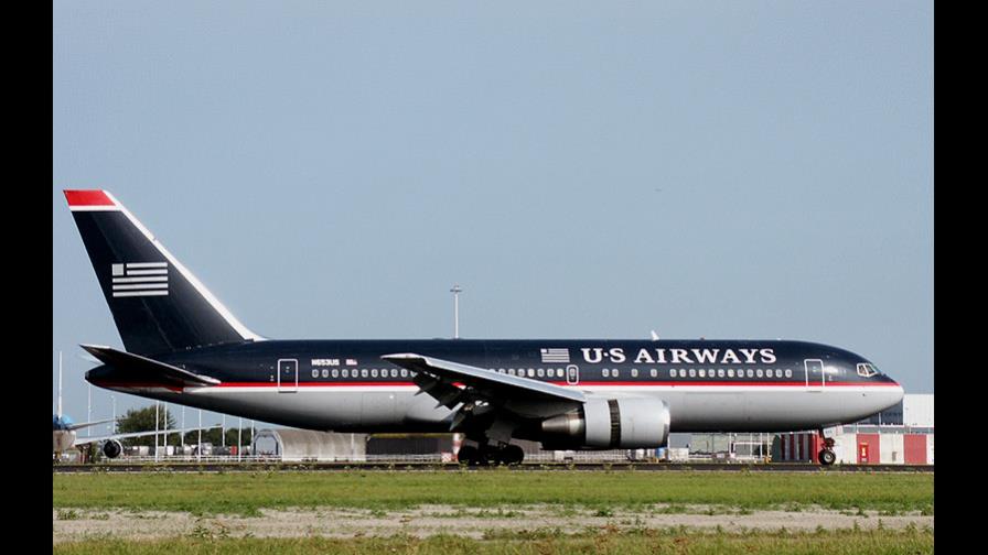 US Airways anuncia su fusión con American Airlines
