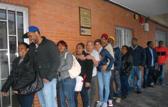 Dominicanos votan en Asturias, España