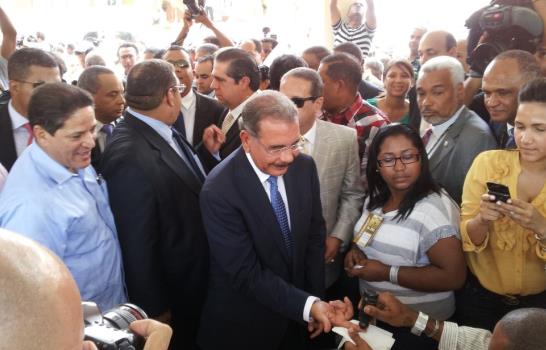 Danilo Medina pide a los peledeístas respetar el derecho de los demás