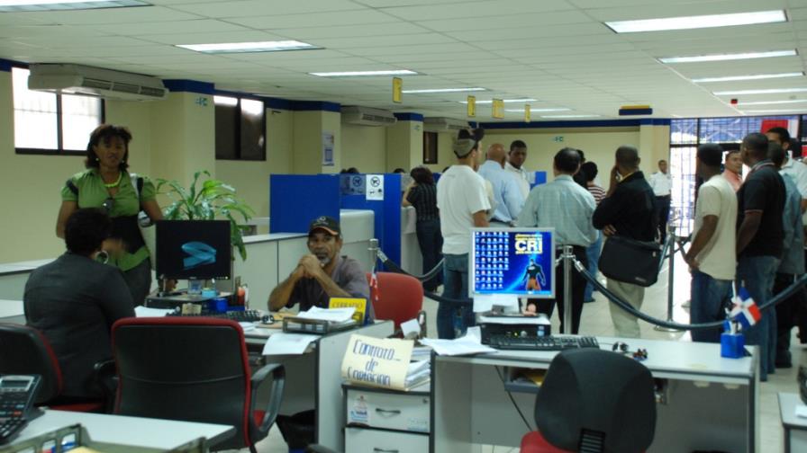 Acreditan RD$12 millones a usuarios de luz