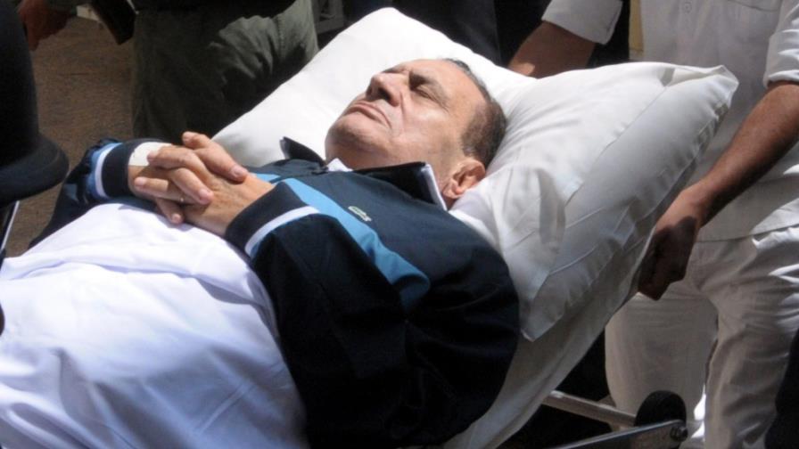 Mubarak se encuentra en estado de coma, según fuentes médicas