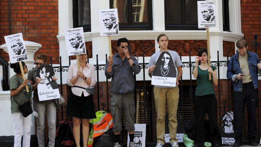 La paradójica petición de asilo de Julian Assange a Ecuador