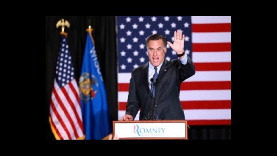 Romney entristecido por la matanza insensata en cine de Denver